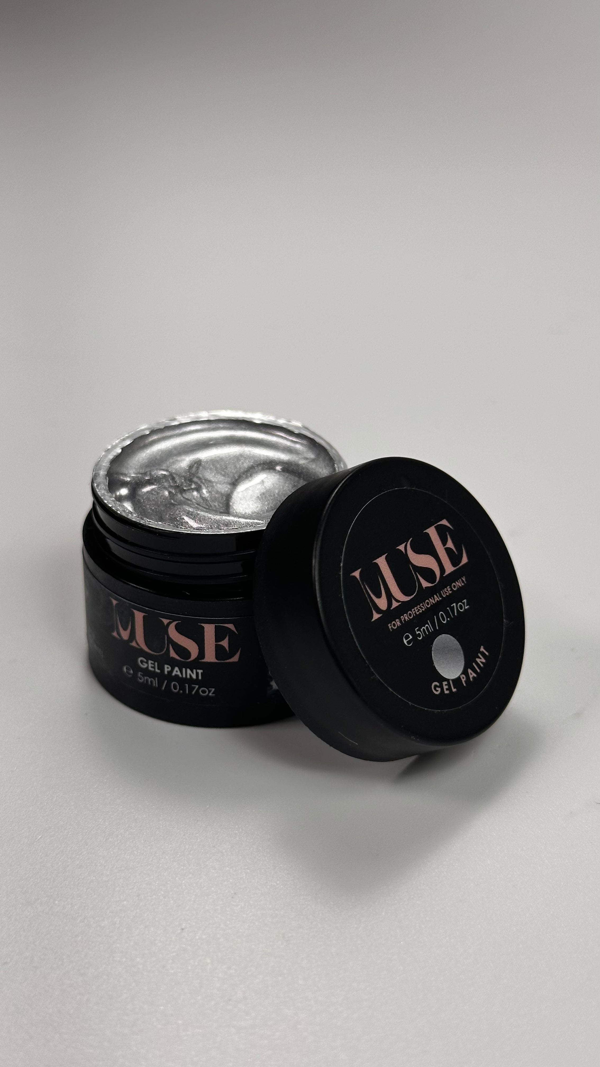 MuseGel’s Perfect Silver Gel Paint, crafted for creating sleek, shimmering designs that captivate with every glance.