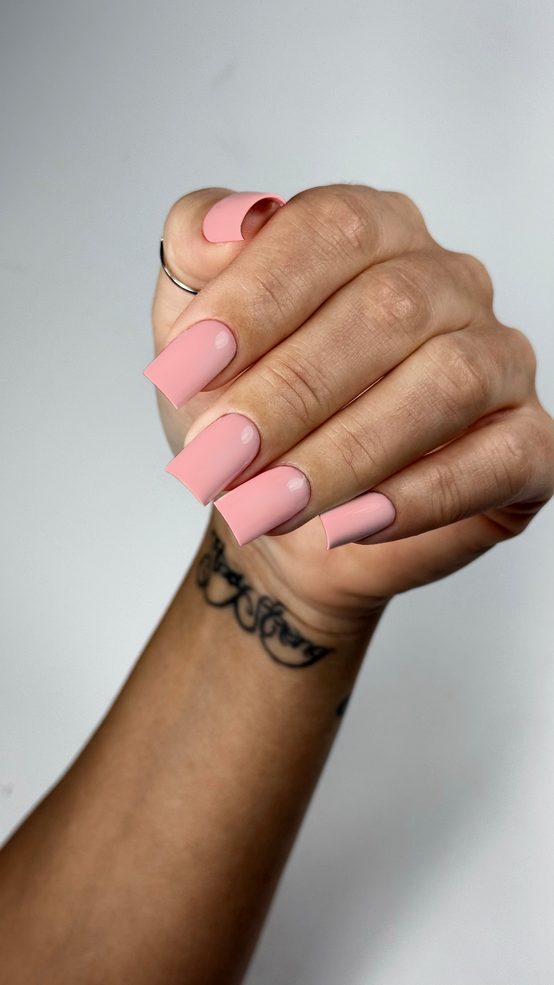 Natural mix rubber base gel combining pink and peach tones