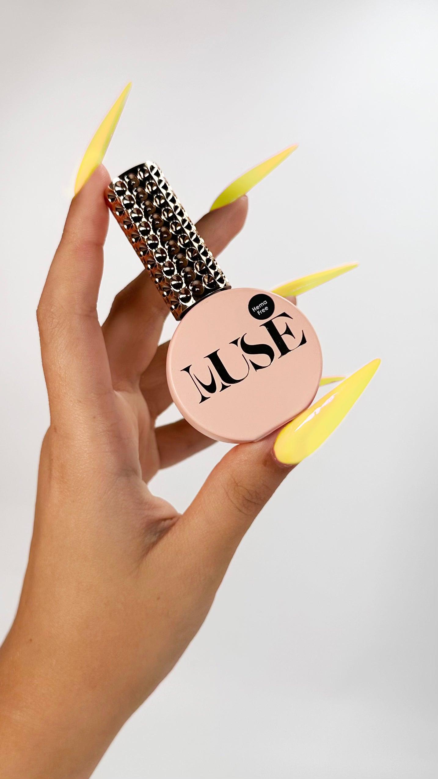 Hema_free_Muse_Gel_Polish_#21_Pastel_Yellow