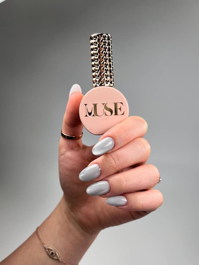 Muse Gel HEMA-free gel polish collection displayed with cat eye effect nails