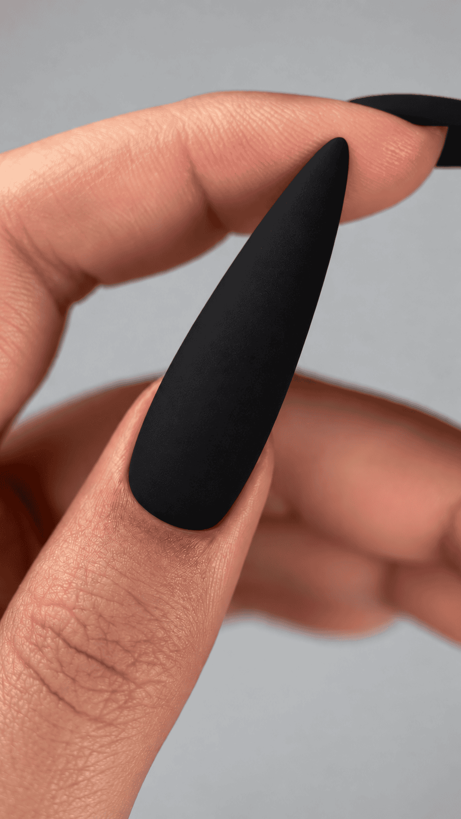 Velvet matte gel nails finished with Muse Gel Super Velvet Matte Top no-wipe professional top coat