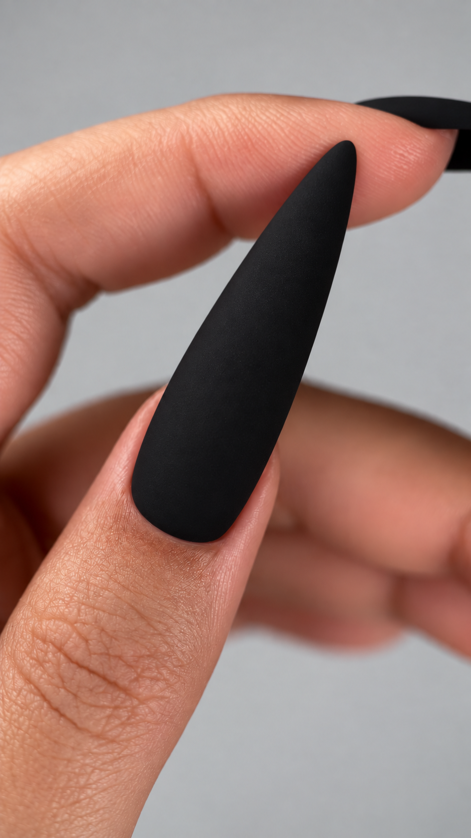 Velvet matte gel nails finished with Muse Gel Super Velvet Matte Top no-wipe professional top coat